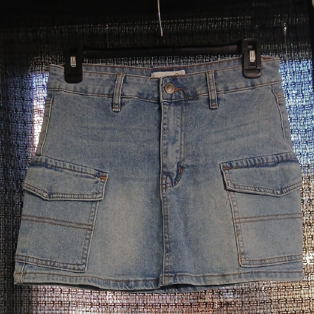 Light Blue Denim Cargo Mini Skirt - Women's Casual Style